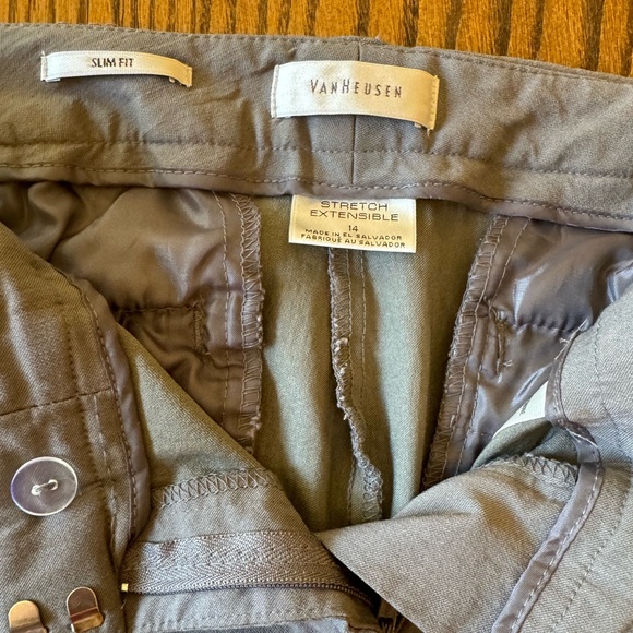 Grey Van Heusen Crop Length Pants - 14 - Picture 2 of 3
